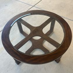 40 Inch Round Wood/Glass Table