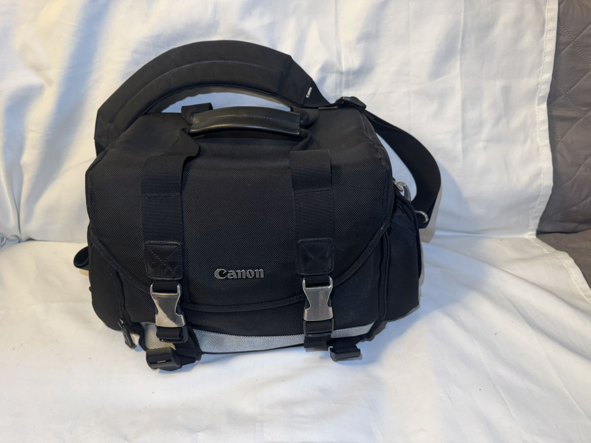Canon 200DG Digital Gadget Bag Black