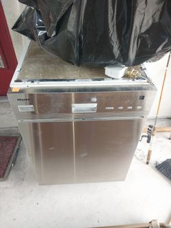 Miele G 894 SC Touchtronic Stainless Dishwasher