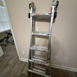 22 ft Gorilla Multi‑Position Ladder – Great Condition
