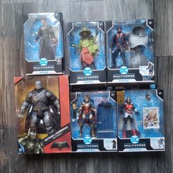 DC FIGURE BUNDLE 