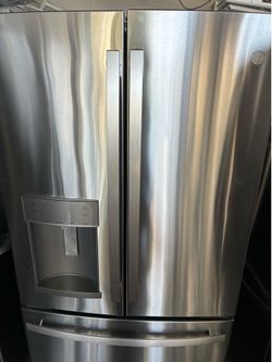 REFRIGERATOR GE 36” stainless steel