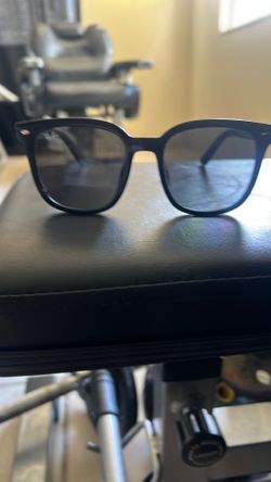 Rayban black
