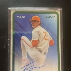 Tegan Kuhns Signature Card 30/79