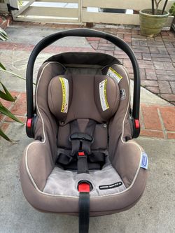 Graco Snugride Snuglock 35