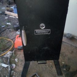 Electric smoker
