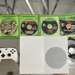 Xbox one S with controller 1TB