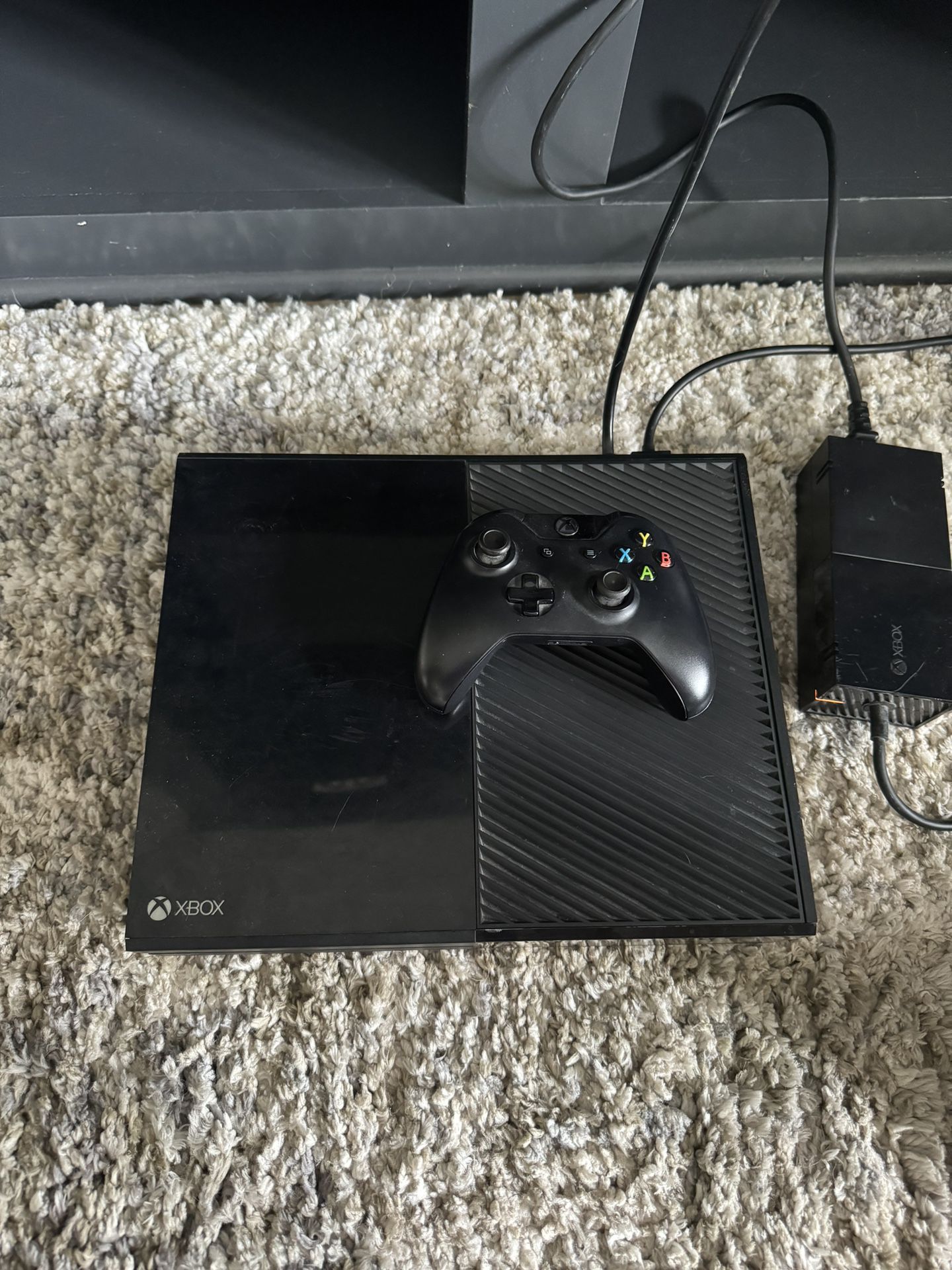 Xbox One with Controller