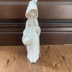 Lladro Shepherdess Girl with Basket