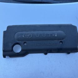 Toyota. 16 Valve Engine Cover 