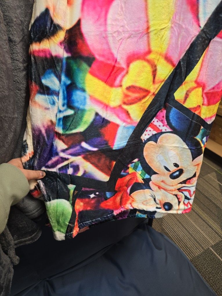 Mickey Mouse And Minnie Mouse Ultra Soft Blanket
