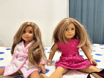 American Girl dolls with bags