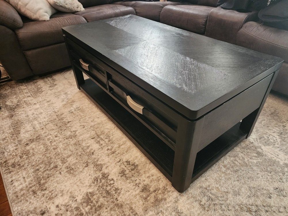 Lift-Top Table