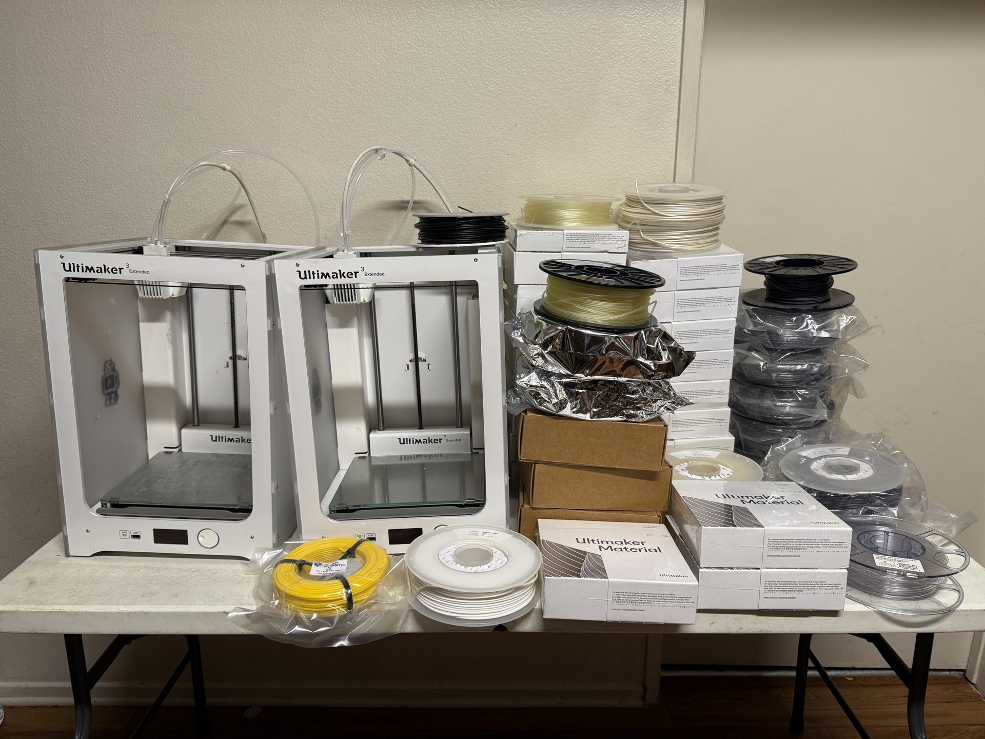 Ultimaker 3 Extended 3D Printer Lot of 2 + more read Description