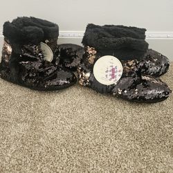Girls Size Small 5-7 Brand New Bootie Slippers 2 Pairs 