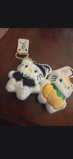 Hello kitty keychains