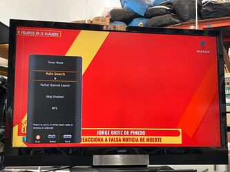 Vizio Flat Screen HDTV Television W/ Remote Black Tested Working 46”