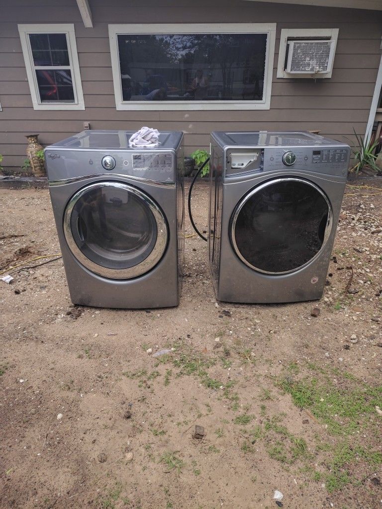 Whirlpool Washing Machine And Dryer