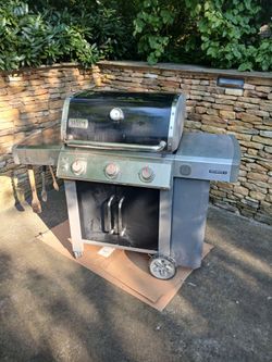 Weber Genesis 2 Gas Grill with GS4 technology