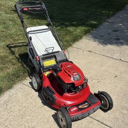 Toro Personal Pace Self Propelled Lawn Mower with Bag