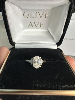 Oval Brilliant 14 Karat Yellow Gold size 6