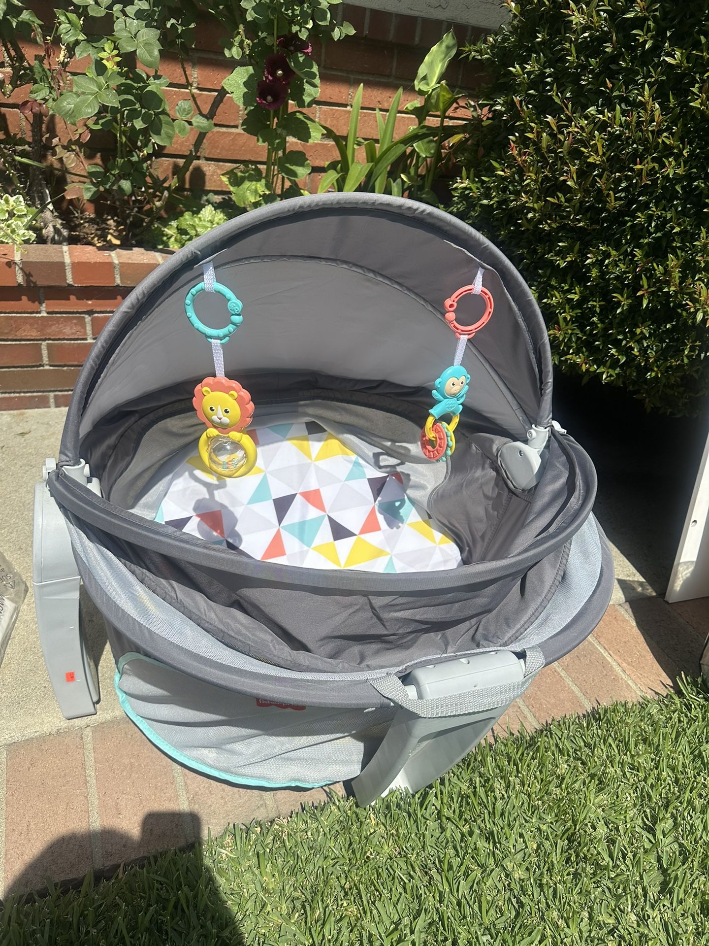 Fisher-Price Portable Bassinet