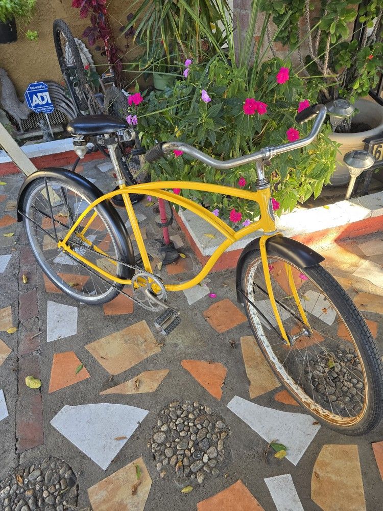 1950s Schwinn Cruiser Bike 