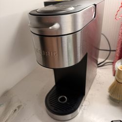 Keurig Coffee Maker (Slim) – Works Perfect
