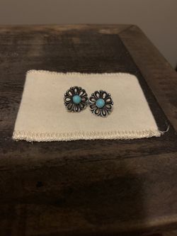 PENDING SALE James Avery Retired De Flores Earrings for Sale in