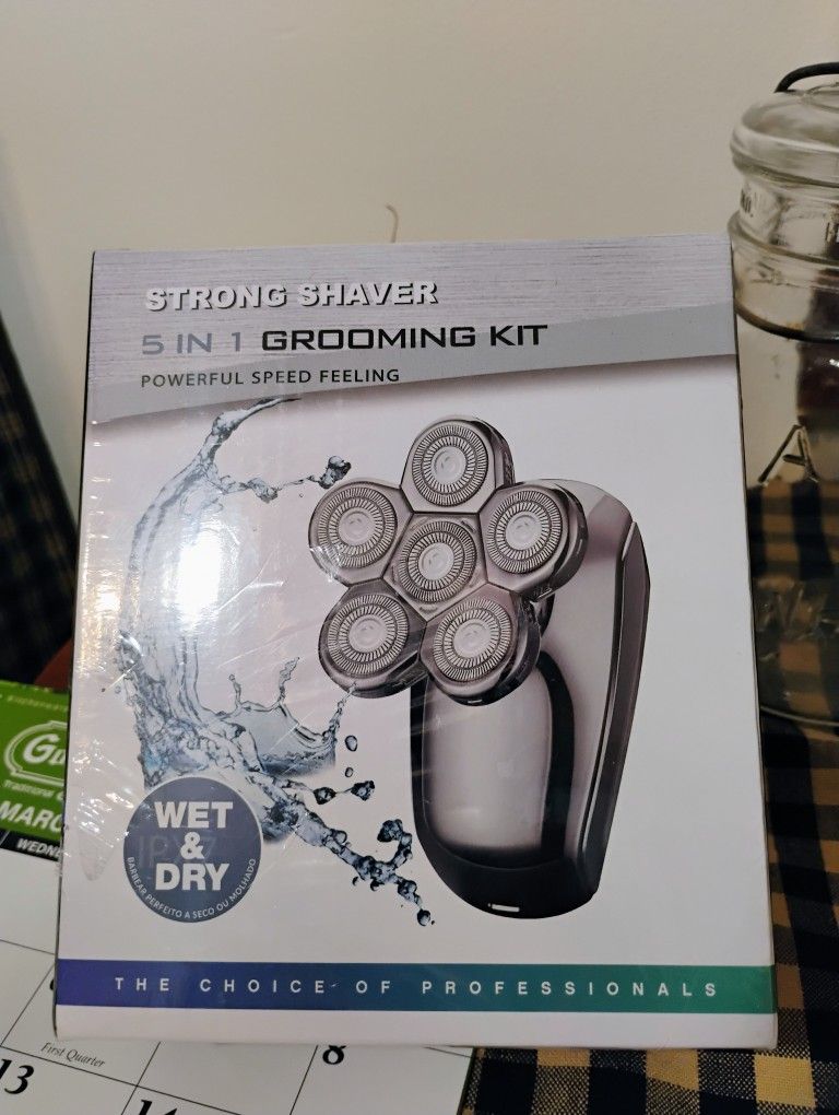 Crazy Deal Strong Shaver 5 In 1 Grooming Kit