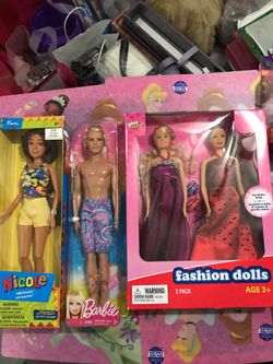Dolls Zoobles Hello Kitty