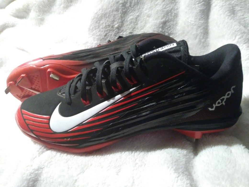 Nike vapor flywire cleats