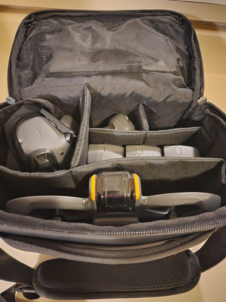 DJI Avata 2 Fly More Combo (3 Batteries, Full Kit)  Mint, <2hr Flight Time 