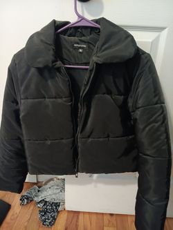 Women's cropped puffer jacket
