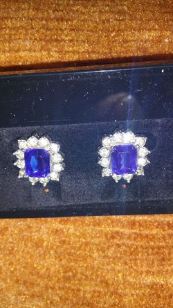 Aretes Avony cadena Avon