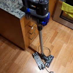 Dyson DC35 Multi Floor Stick Vacuum 