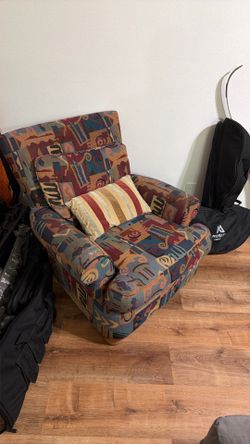 Free Vintage arm chair