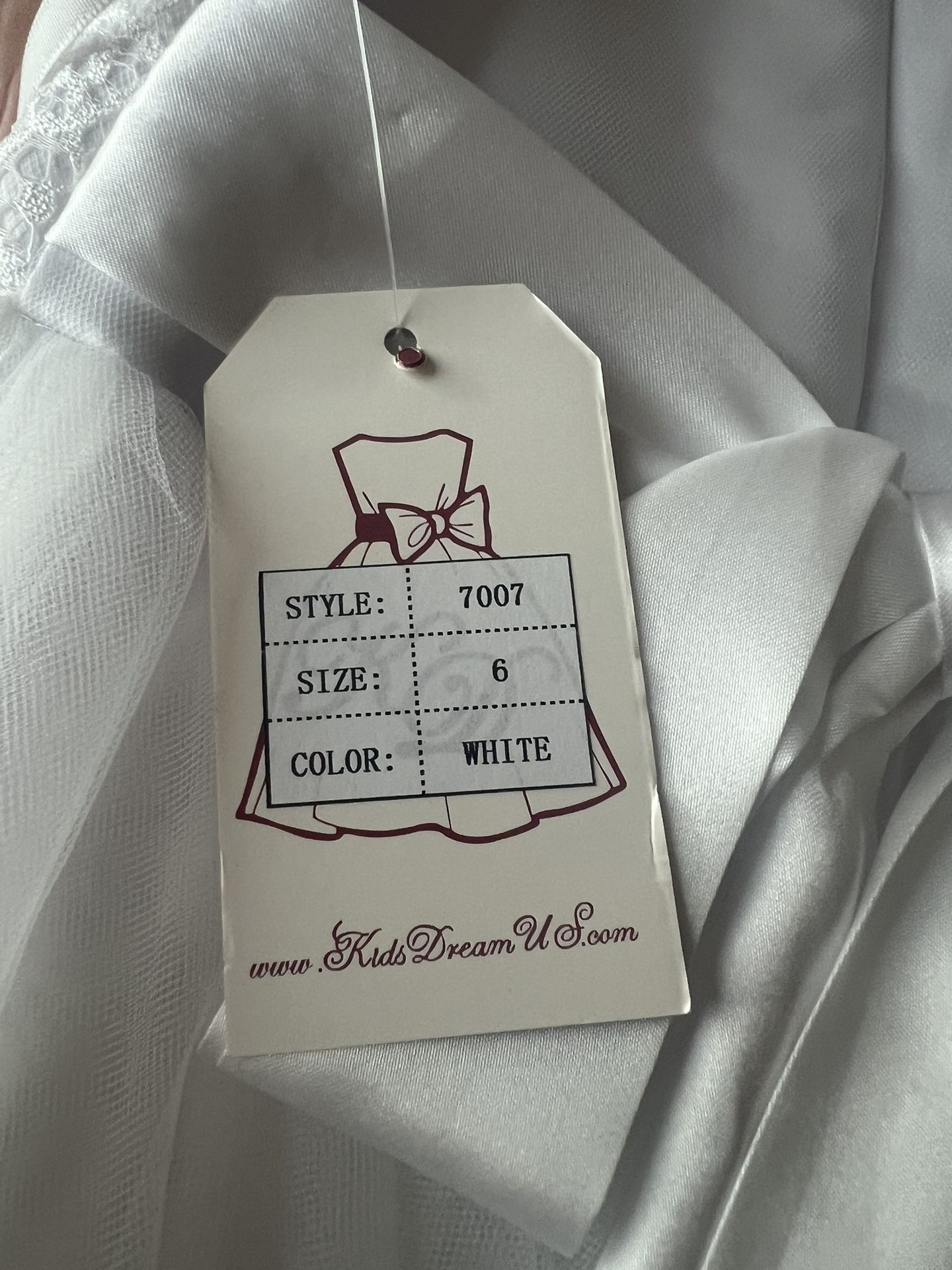 Beautiful Never Worn Flower Girl Dress