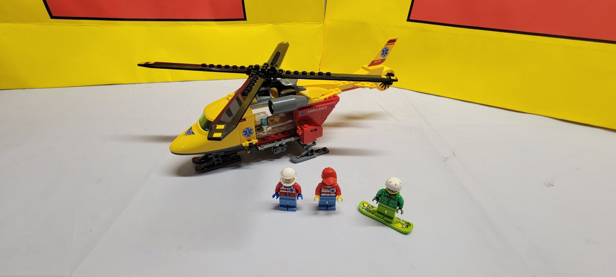 Lego City 60179 Ambulance Helicopter