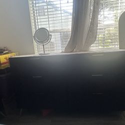 Dresser N Chest Of Drawers