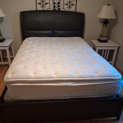 Free Delivery! Queen 2 Toned Bedframe Set