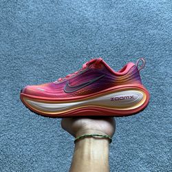 Nike Vomero Plus SE Sunset Ember Glow