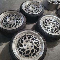 18" F1R/R32 Wheels + Tires