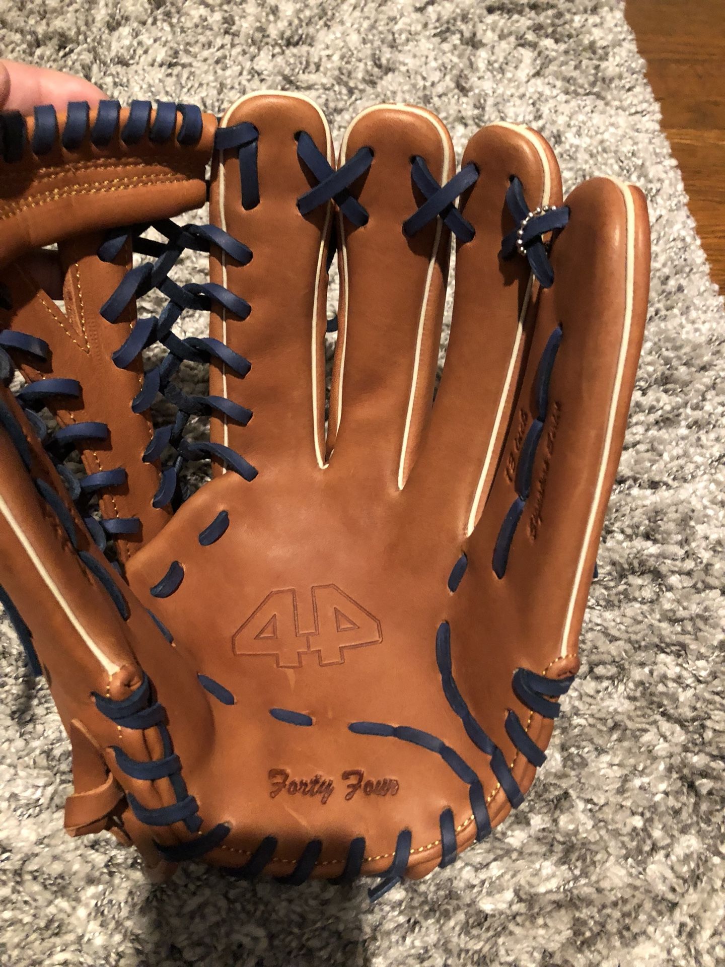 44 pro glove signature series