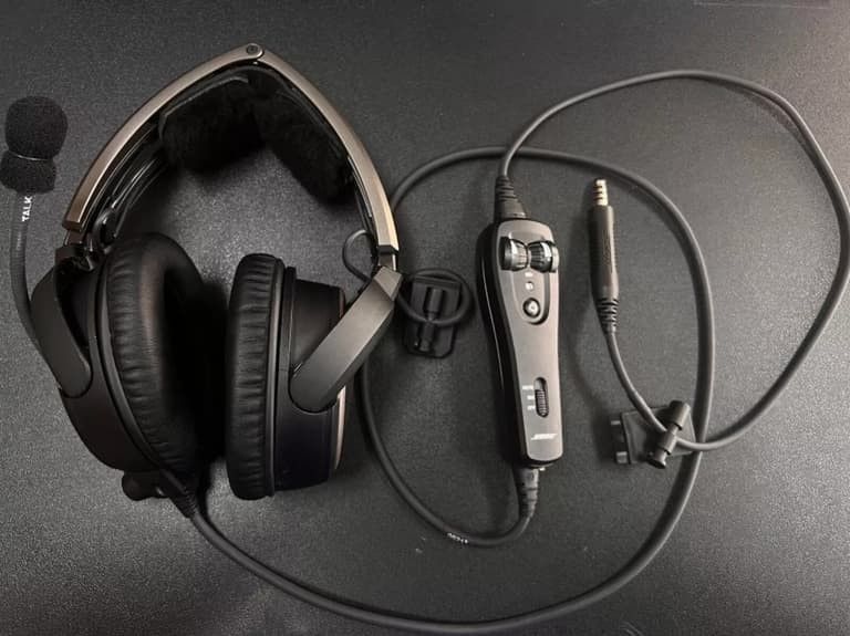 BOSE A 20 AVIATION HEADSET (BLACK)