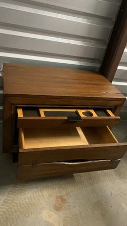 Night stand