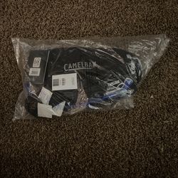 Brand New Camelbak Hydrobak 50oz Black