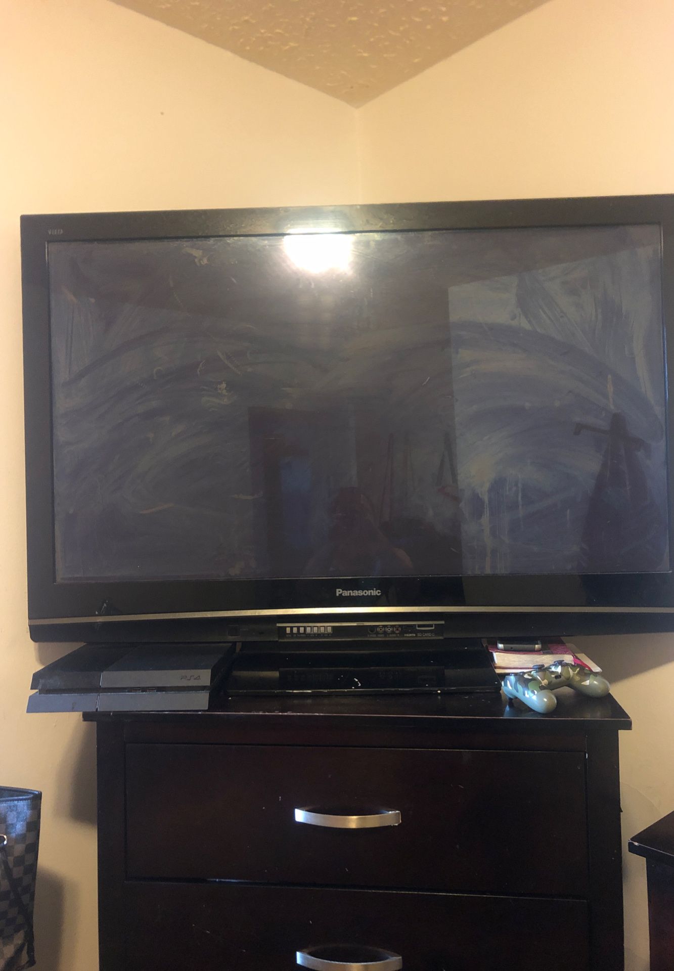 50 inch TV 150