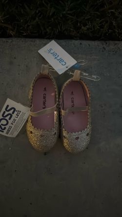 Glitter baby shoes
