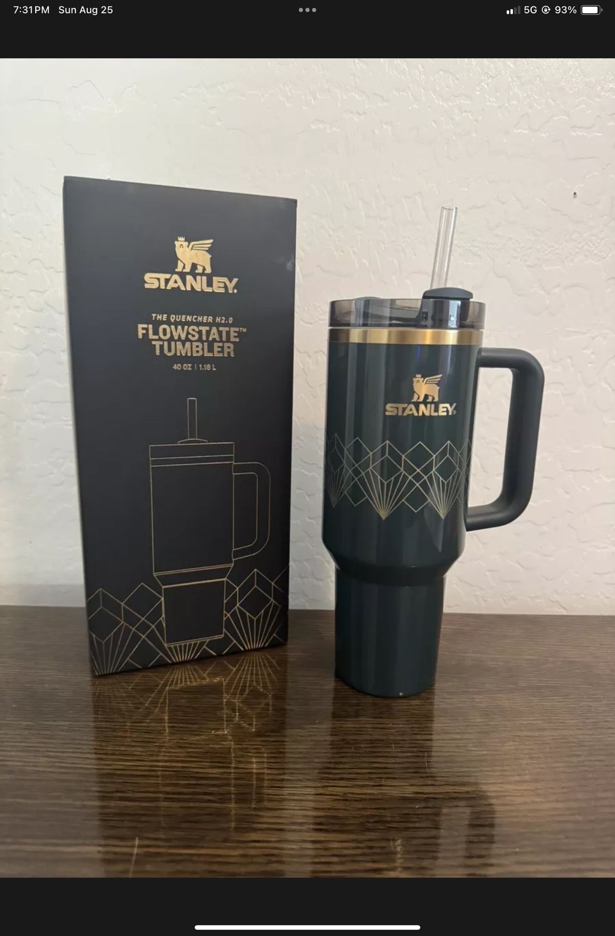 NEW in Box Stanley Forest Gloss Deco Quencher Flowstate Tumbler LTD Edition 40oz